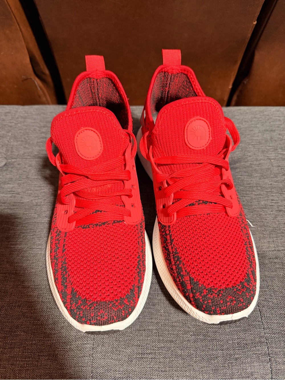 Akademiks Men's Flight Red Knit Sneakers Lace Up Walking Shoes size 9 - Picture 3 of 6